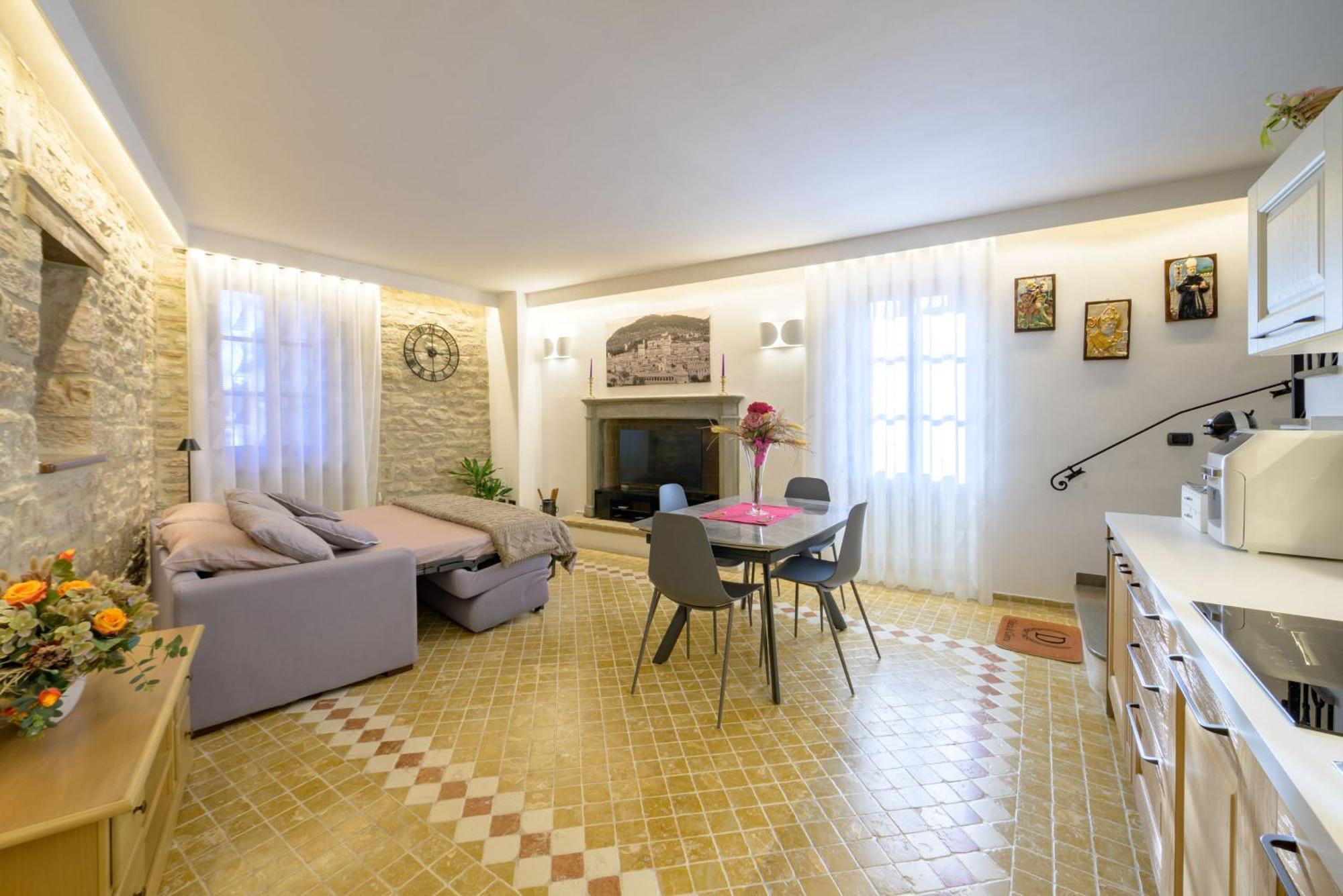 Dimora Giada & Gloria Apartment Gubbio Exterior photo